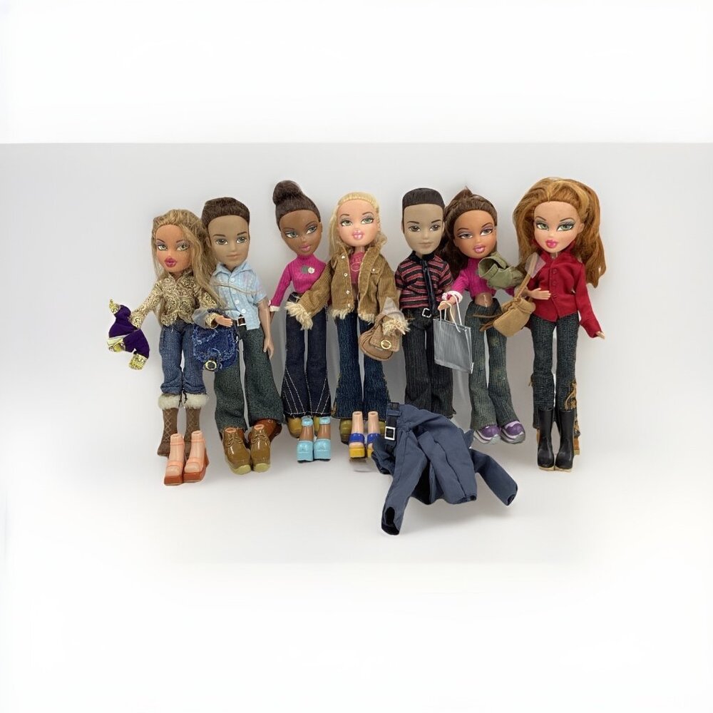 Bratz Dolls Lot of 7 MGA 2001 (5) Girls Mixed Styles & Outfits 2003 (2) Boyz Vtg